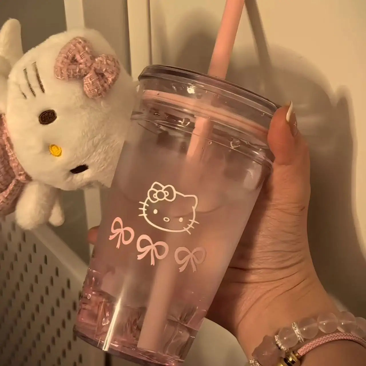 Hello Kitty Pink Straw Cup with Lid Plastic Student Portable Cup KT Cat Large-Capacity Transparent Plastic Water Cup Girl Gift My Store